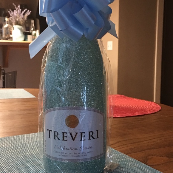 Meet your Posher, Sharon - Picture 1 of 1